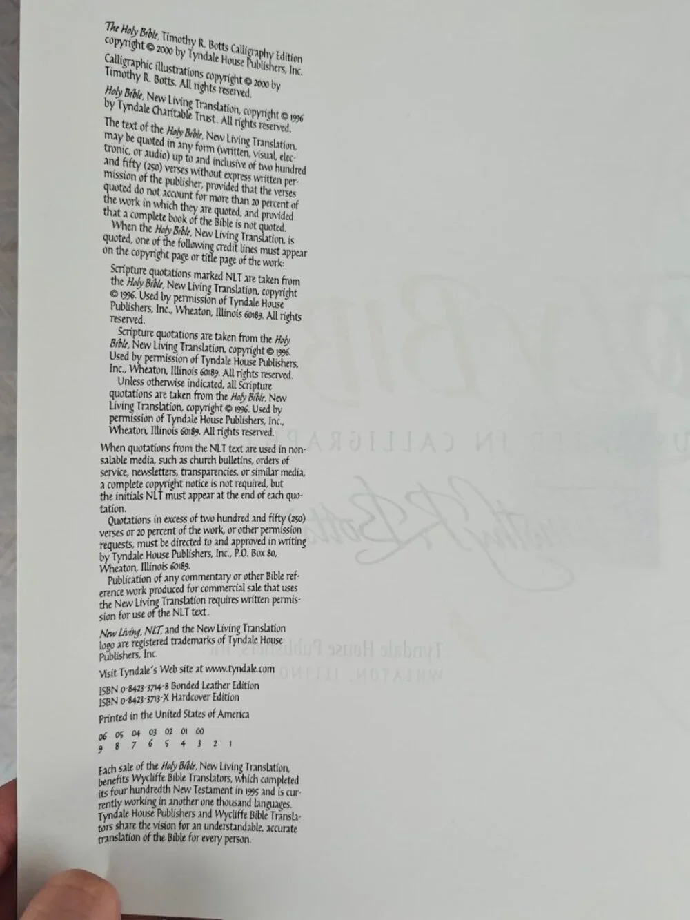 New Living Translation Holy Bible Tyndale 2000 Illustrated Calligraphy Edition